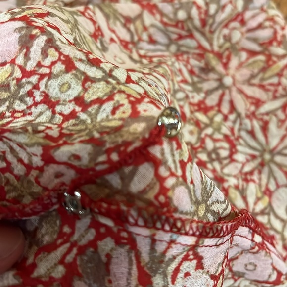 Floral and flowy - Picture 5 of 6